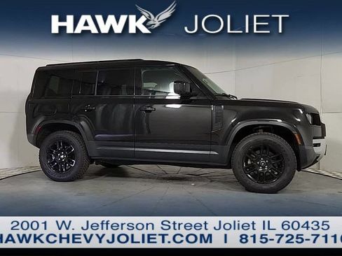 Used 2025 Land Rover Defender 110 S AWD/4WD image 10