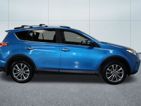 Used 2017 Toyota RAV4 Limited w/ Advanced Technology Package AWD/4WD image 9