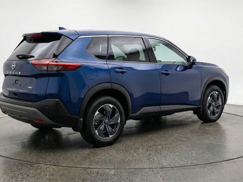 Used 2025 Nissan Rogue SV FWD image 9