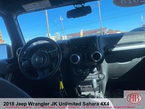 Used 2018 Jeep Wrangler Unlimited Sahara w/ Connectivity Group image 11