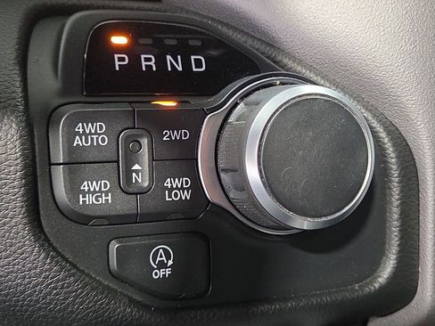 Used 2019 RAM 1500 Big Horn AWD/4WD image 24