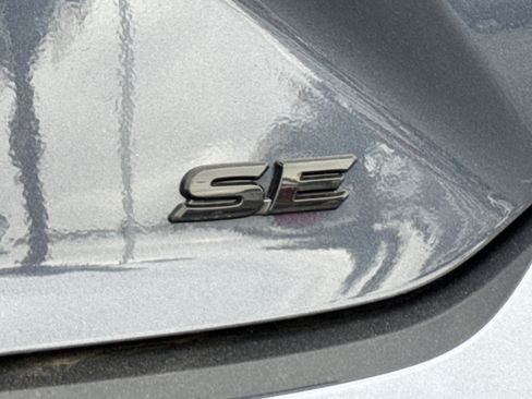 New 2026 Toyota Camry SE FWD image 9