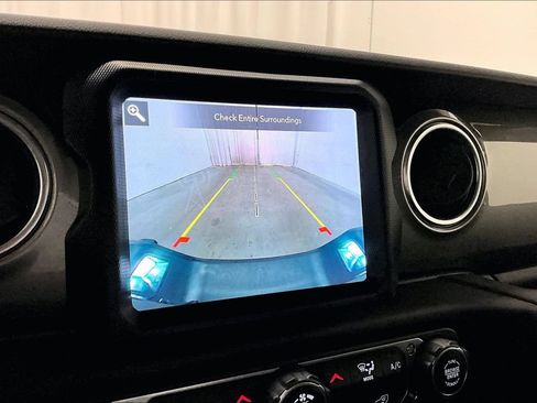 Used 2021 Jeep Gladiator Overland AWD/4WD image 15