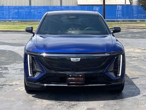 Used 2024 Cadillac Lyriq Sport w/ LPO, Floor Liner Package AWD/4WD image 7