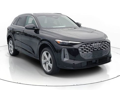 New 2025 Audi Q5 2.0T Premium Plus image 1