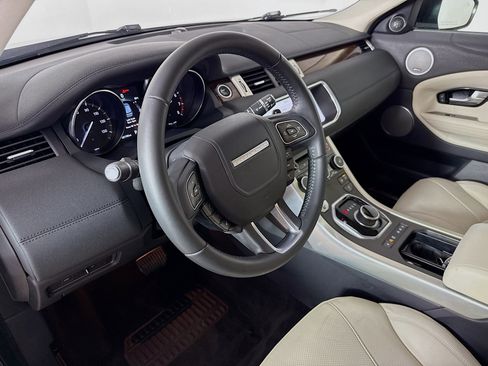 Used 2017 Land Rover Range Rover Evoque HSE image 8