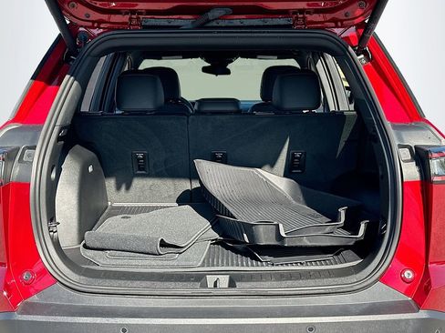 Used 2025 Chevrolet Equinox RS image 25