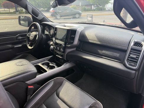 Used 2024 RAM 1500 Laramie AWD/4WD image 19