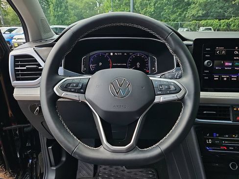Certified 2025 Volkswagen Taos SEL w/ Black Wheel Plus Package AWD/4WD image 23