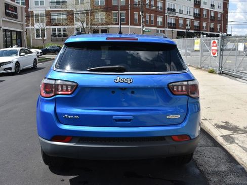 Used 2019 Jeep Compass Latitude w/ Popular Equipment Group AWD/4WD image 7