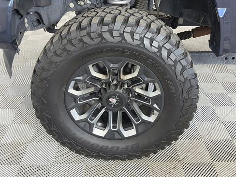 Used 2021 Ford F250 Lariat w/ Lariat Ultimate Package AWD/4WD image 8