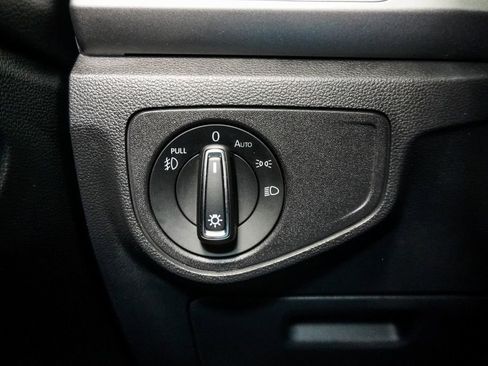 Used 2019 Volkswagen Atlas SE w/ Towing Package FWD image 21