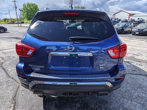 Used 2018 Nissan Pathfinder SL w/ SL Premium Package AWD/4WD image 4