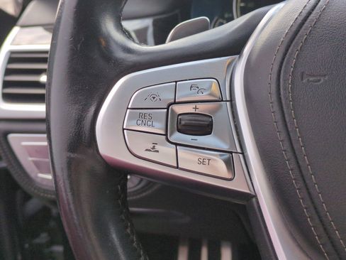 Used 2018 BMW 750i xDrive w/ Executive Package image 18