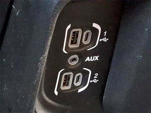 Certified 2022 RAM 1500 Laramie image 31