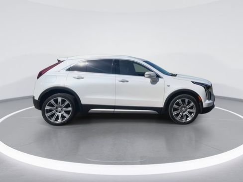 Used 2023 Cadillac XT4 Premium Luxury w/ Cold Weather Package image 13
