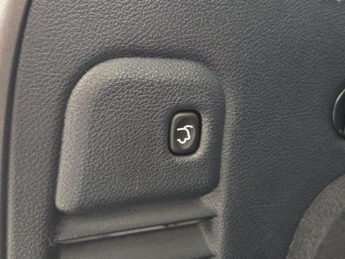 Used 2019 Jeep Grand Cherokee Summit AWD/4WD image 15