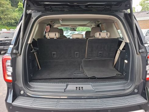 Used 2023 Ford Expedition Limited AWD/4WD image 29