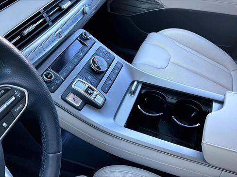 Used 2022 Hyundai Palisade Calligraphy image 15