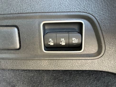 Used 2023 Mercedes-Benz GLS 450 4MATIC image 34