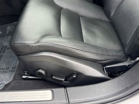 Used 2024 Volvo S60 B5 Plus AWD/4WD image 19