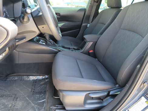 Used 2023 Toyota Corolla LE FWD image 8