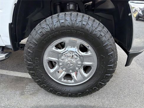 Used 2022 RAM 2500 Tradesman w/ Chrome Appearance Group image 16