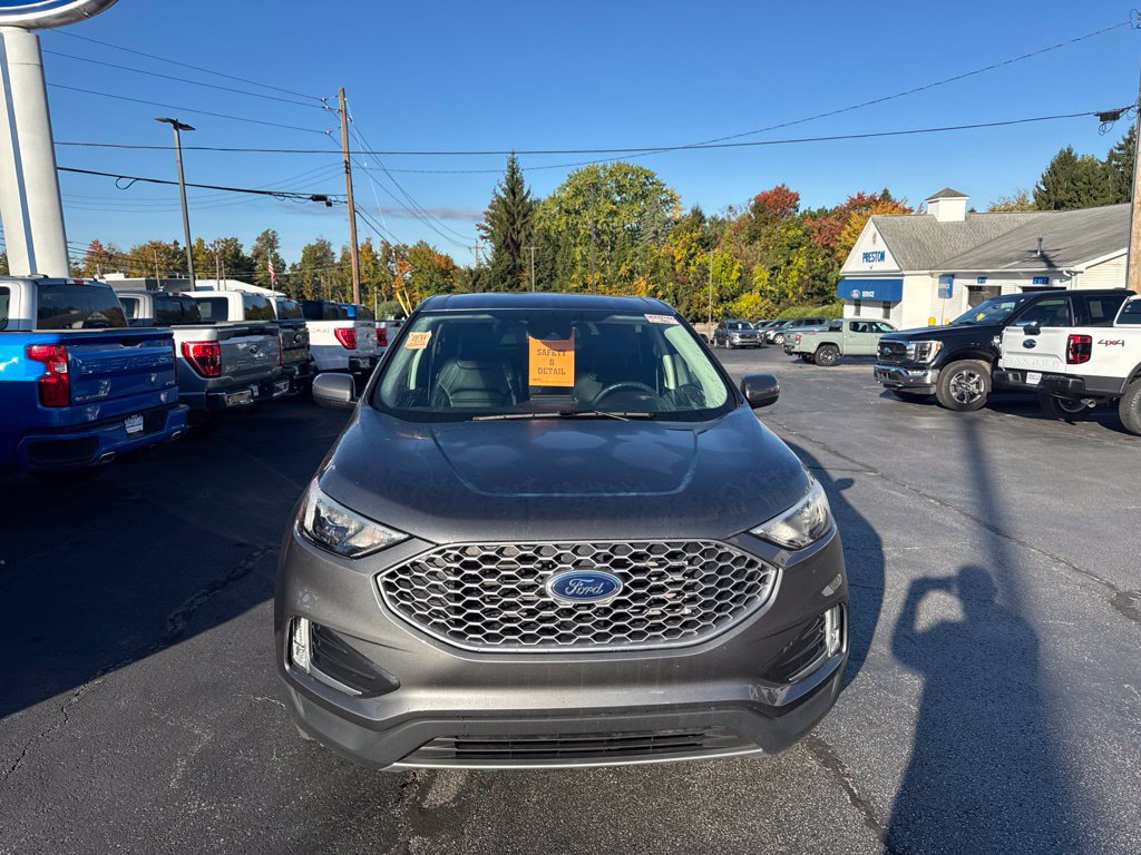 Used 2024 Ford Edge SEL w/ Convenience Package AWD/4WD image 2