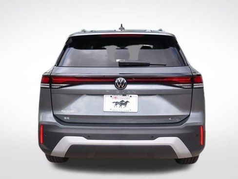 New 2026 Volkswagen Tiguan SE image 28