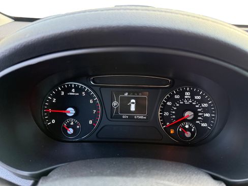 Used 2016 Kia Sorento LX image 11