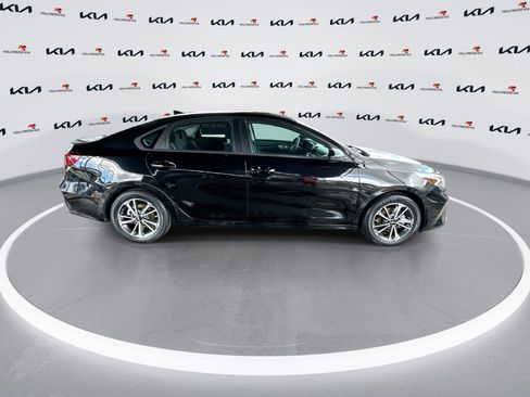 Certified 2023 Kia Forte LXS image 9