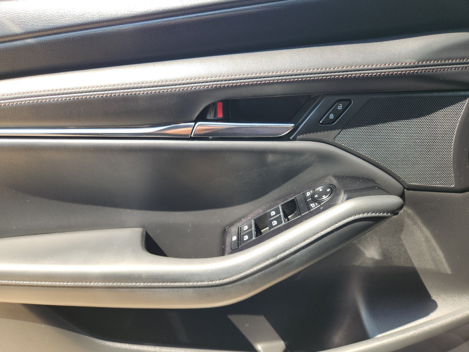 Used 2023 MAZDA MAZDA3 s FWD image 27