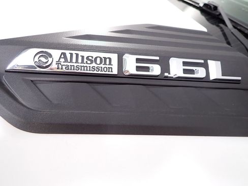 Used 2024 Chevrolet Silverado 2500 LT AWD/4WD image 12