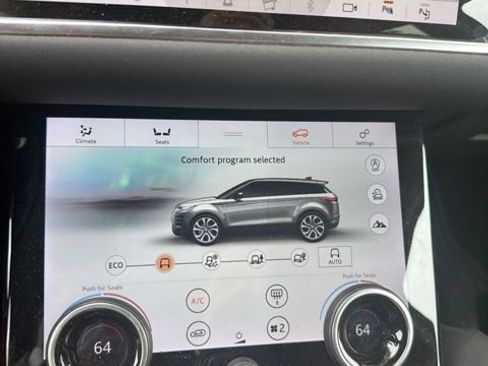 Used 2020 Land Rover Range Rover Evoque SE AWD/4WD image 4