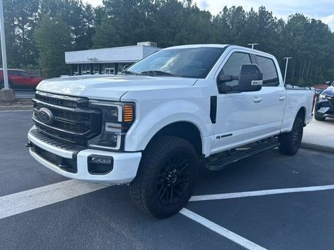 Used 2022 Ford F250 Lariat w/ Black Appearance Package AWD/4WD image 3