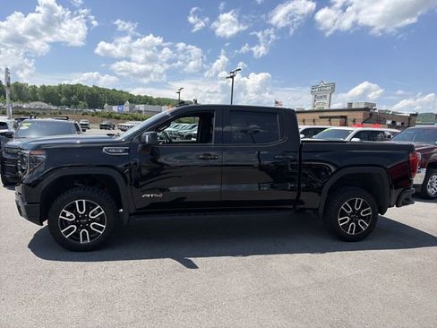 Used 2026 GMC Sierra 1500 AT4 w/ AT4 Premium Package AWD/4WD image 10