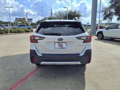 Used 2021 Subaru Outback Limited image 25