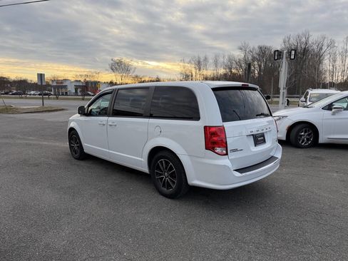 Used 2019 Dodge Grand Caravan GT FWD image 6