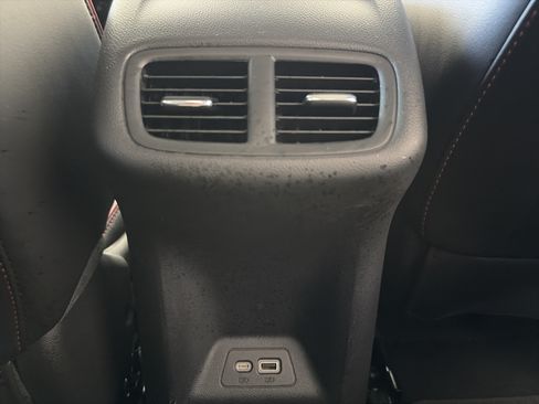 Used 2022 Buick Envision Essence w/ Technology Package II FWD image 12