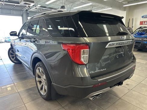 Used 2020 Ford Explorer Platinum w/ Premium Technology Package AWD/4WD image 13