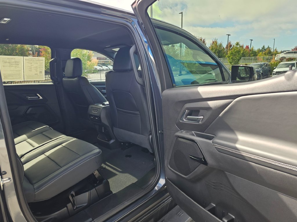 Used 2026 Chevrolet Silverado EV LT AWD/4WD image 15