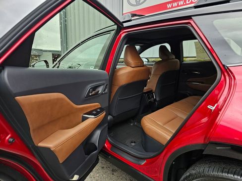 New 2026 Toyota Crown Signia image 7