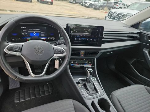 Used 2025 Volkswagen Jetta S FWD image 15