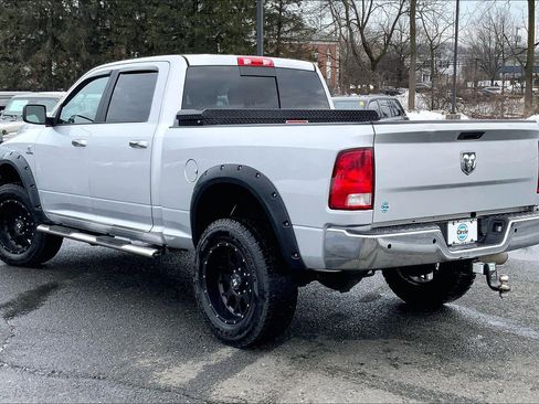 Used 2017 RAM 2500 SLT image 10