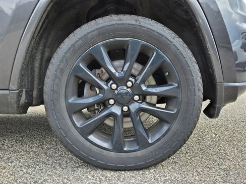 Used 2021 Jeep Grand Cherokee Laredo X AWD/4WD image 10