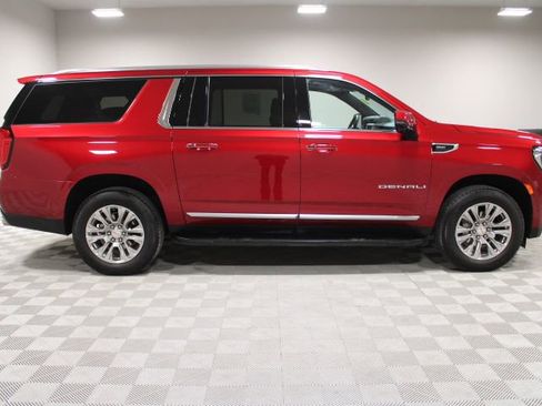 Used 2024 GMC Yukon XL Denali w/ Max Trailering Package AWD/4WD image 12