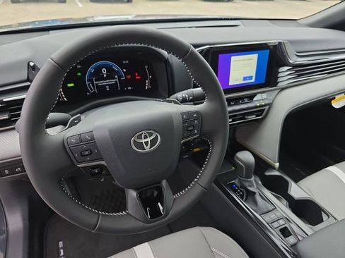 New 2026 Toyota Camry SE image 15
