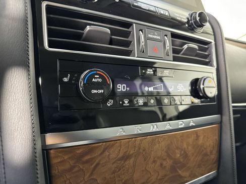 Certified 2022 Nissan Armada SL image 11