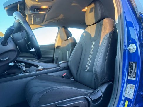 Certified 2022 Hyundai Elantra SEL w/ Convenience Package image 17