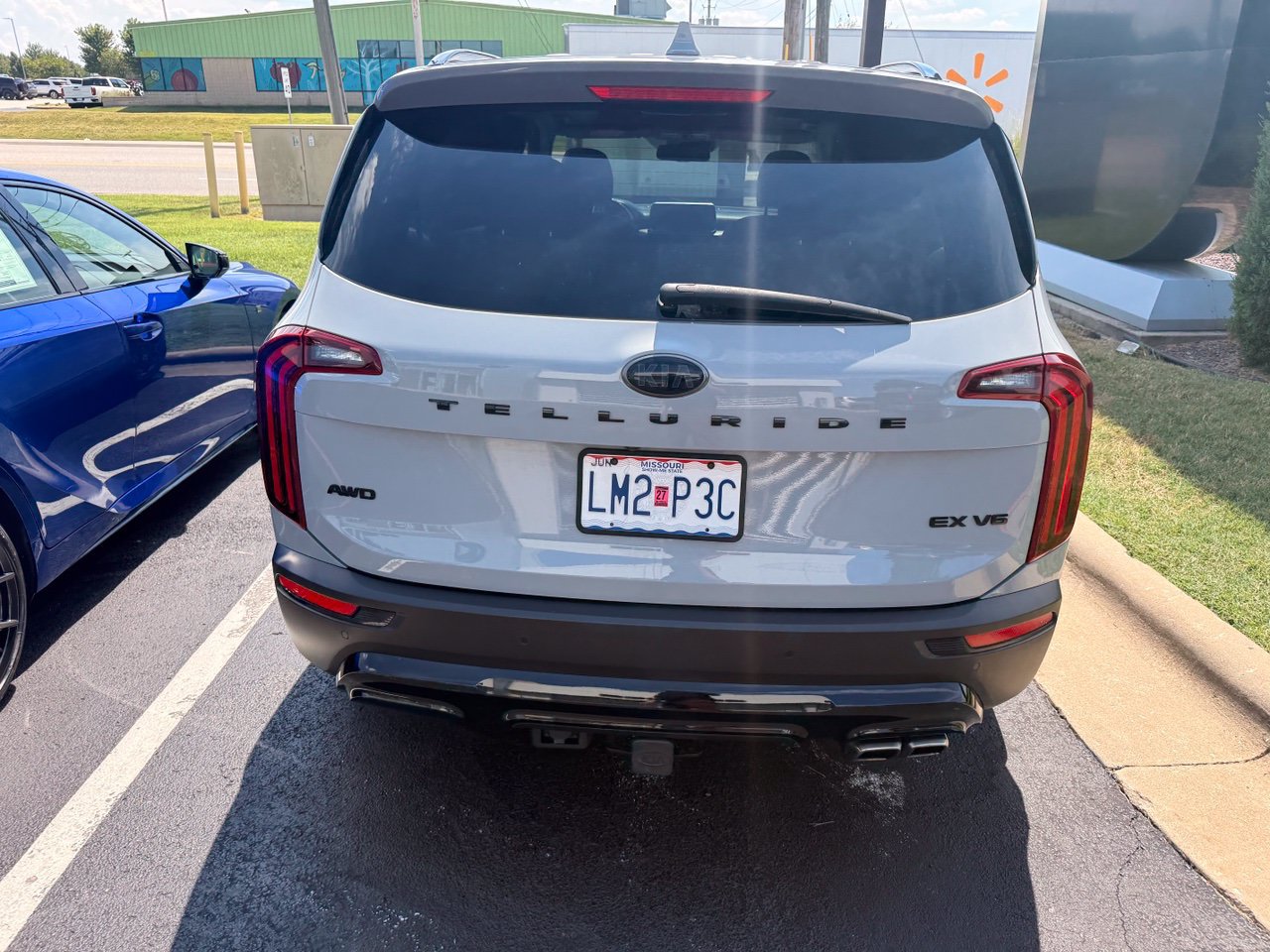 Used 2021 Kia Telluride EX w/ EX Premium Package AWD/4WD image 6